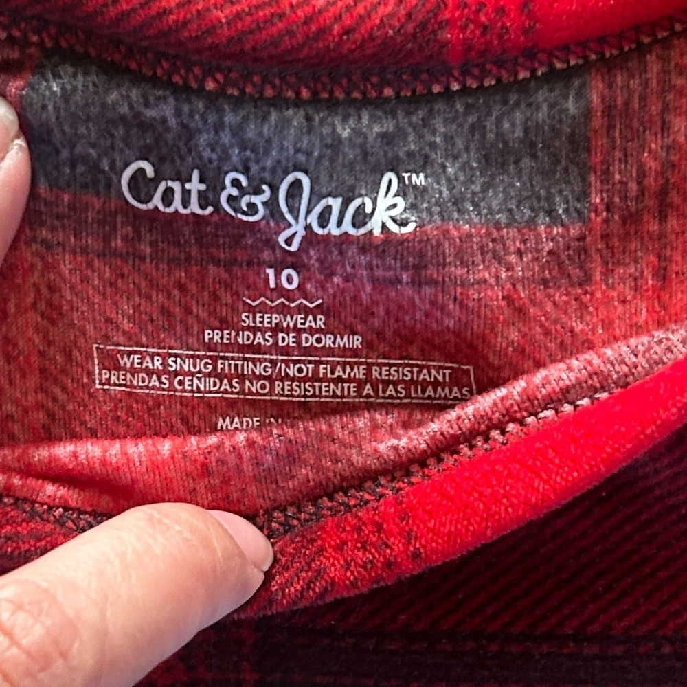 Bundle .. Cat & Jack Red and Black Plaid Pajama Top - Picture 4 of 10